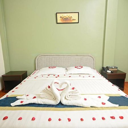 Supreme Hotel Yangon Luaran gambar